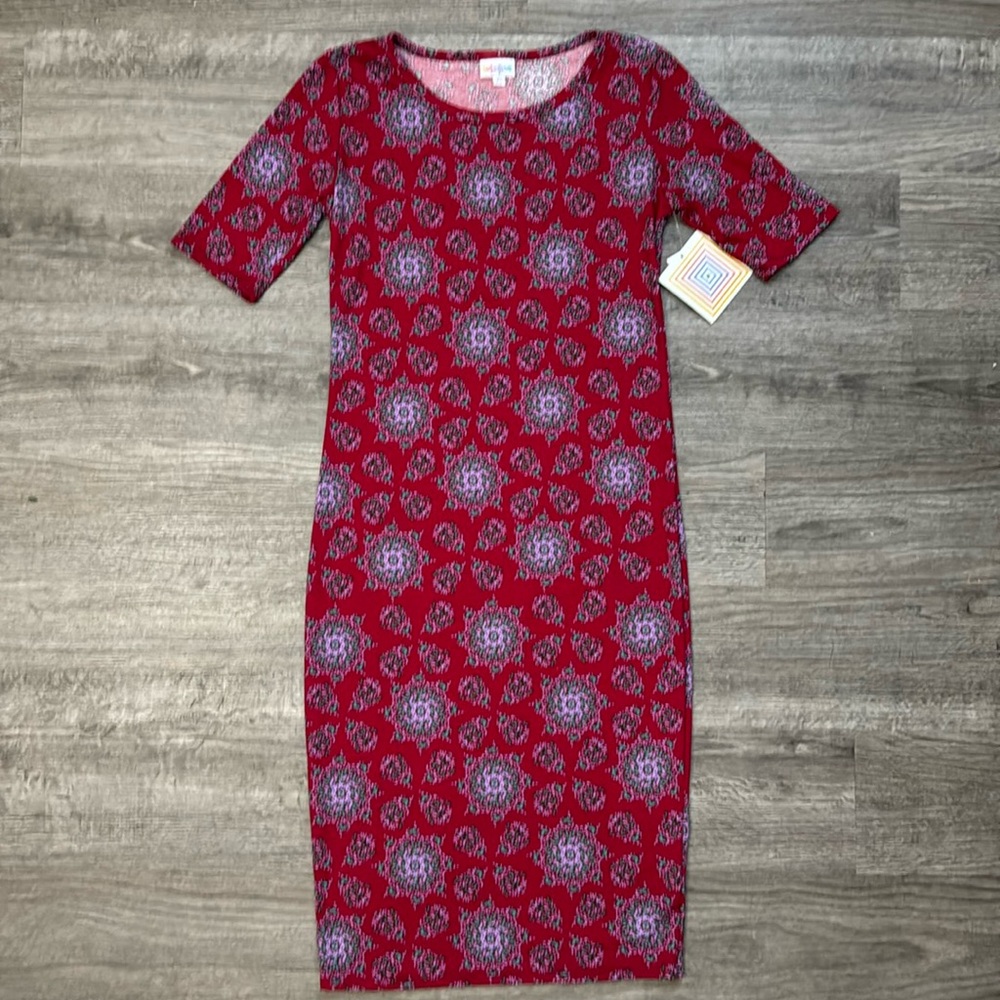 NWT Lularoe red pattern Julia dress women’s XS